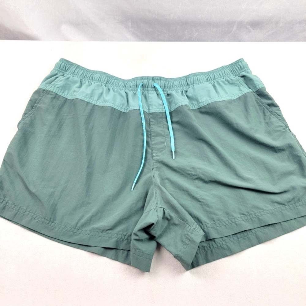 Columbia regular fit omni shade 30 sun protection drawstring waist shorts XL